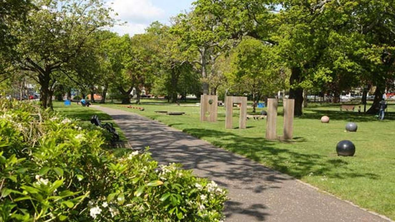 Twin Palms Villa Poole Bagian luar foto